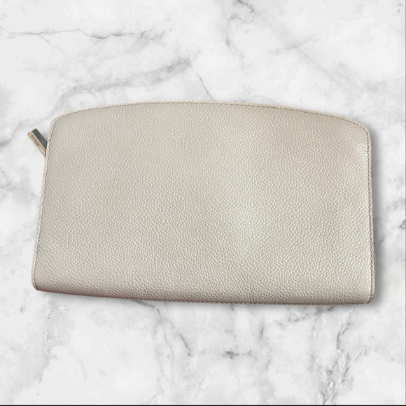 Kate Spade Margaux medium convertible crossbody bag in a purple and cream color - Picture 2 of 4